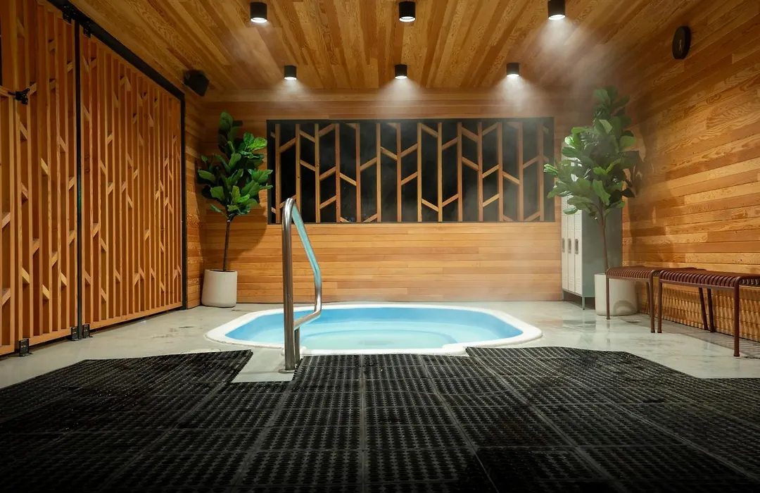 Gravity Haus Revelstoke-1