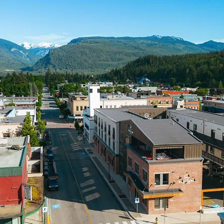 Basecamp Suites Revelstoke-2