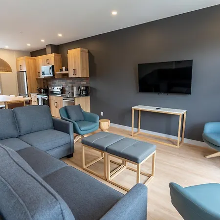 Basecamp Suites Revelstoke-3