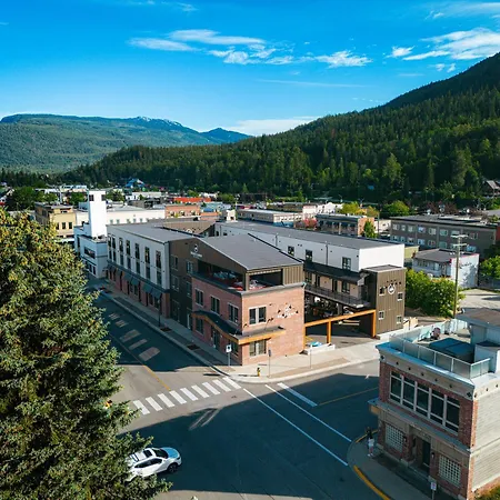 Basecamp Suites Revelstoke-3