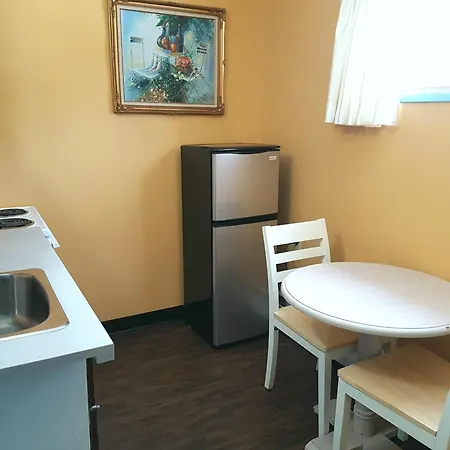 Alpine Inn & Suites-2