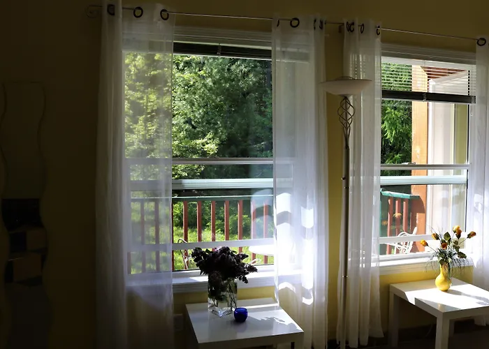 Mulvehill Creek Wilderness Inn And Wedding Chapel Revelstoke