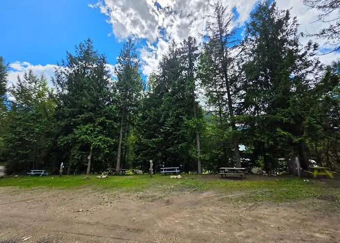 Noah'S Ark Campground Revelstoke