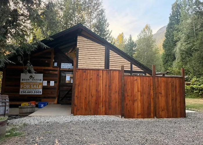 Noah'S Ark Campground Revelstoke